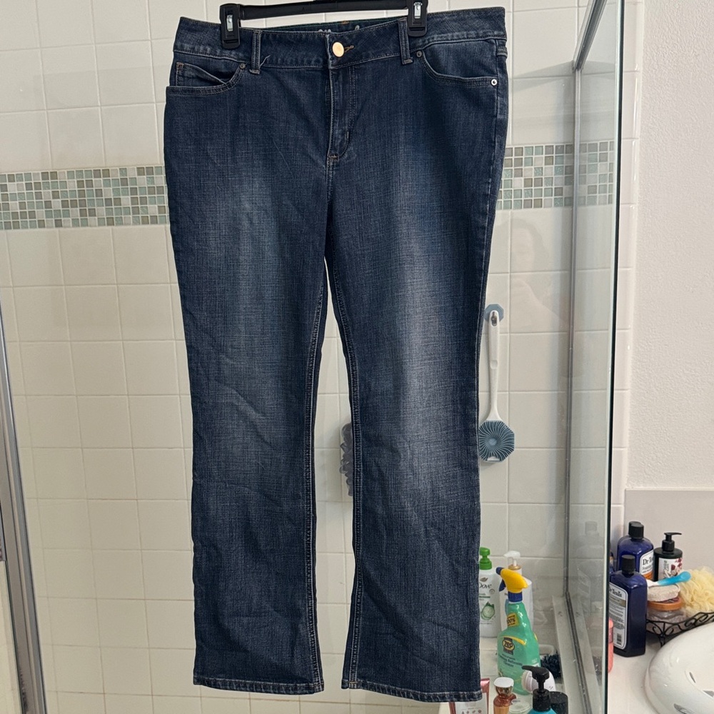 Wrangler Women's Straight Leg Jeans in Indigo